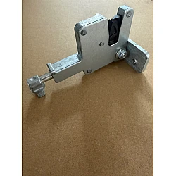 Garador Retractable Double Door Bottom Latch and Bracket Assembly