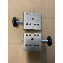 Cardale Maximiser Pair of Roller Spindle Brackets