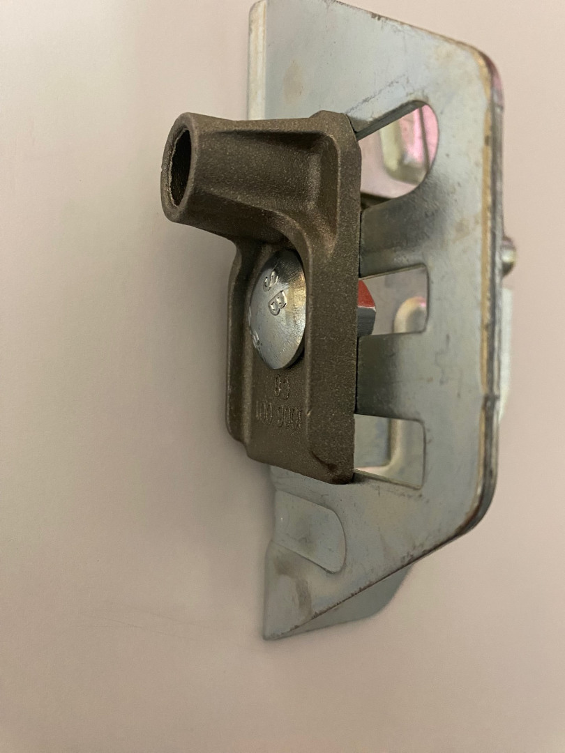 Novoferm Folding Sectional Hinge ISO45 - Folding Sectional Doors 36004002 & 36004003