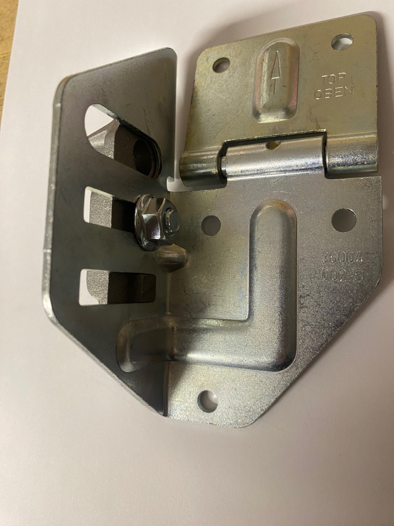 Novoferm Folding Sectional Hinge ISO45 - Folding Sectional Doors 36004002 & 36004003