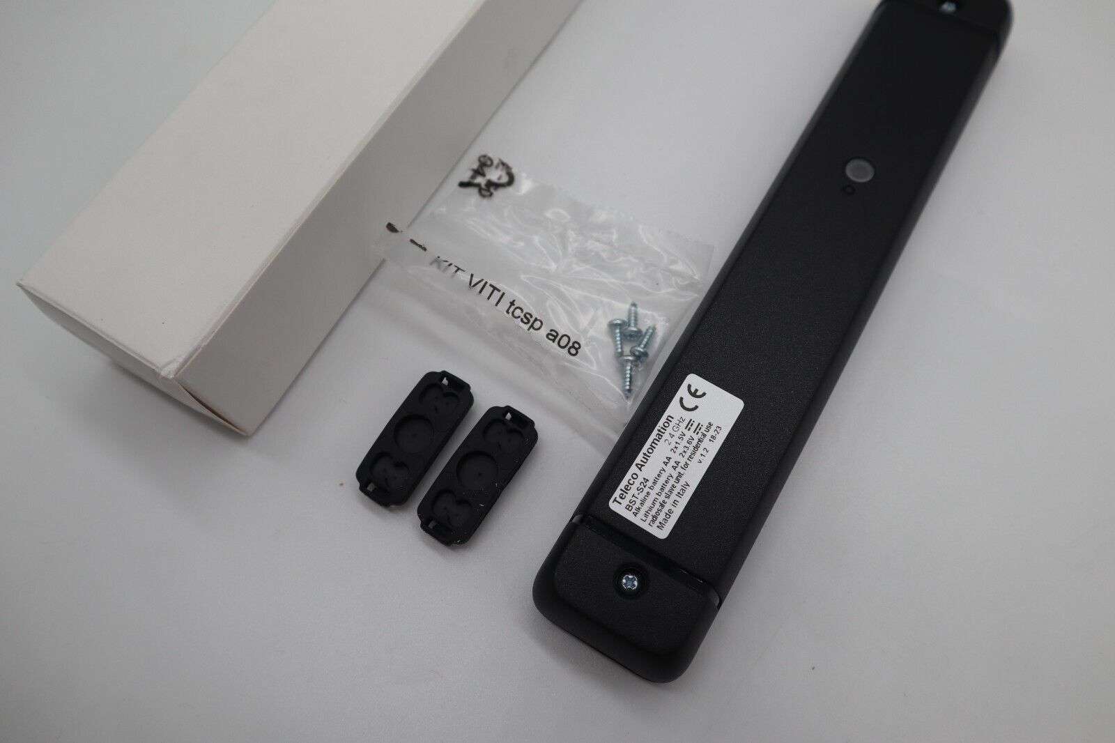 Teleco Roller Shutter Control Unit Panel Kit - 1.5V with Bottom Slat Transmitter