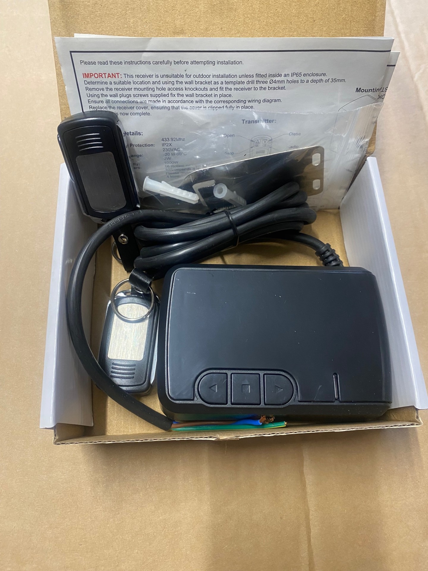 Link Controls Euro Receiver V2 Remote Control Unit & 2 Handsets